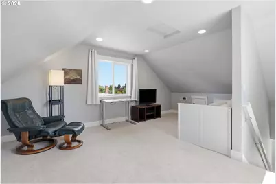 9578 N Burr Ave, Portland, OR 97203 - Photo 25