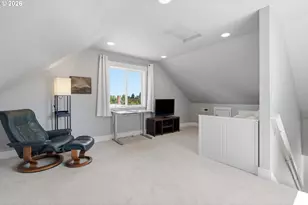 9578 N Burr Ave, Portland, OR 97203 - Photo 25