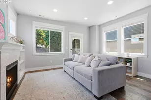 9578 N Burr Ave, Portland, OR 97203 - Photo 7