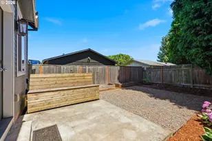 9578 N Burr Ave, Portland, OR 97203 - Photo 27