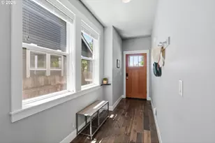 9578 N Burr Ave, Portland, OR 97203 - Photo 5