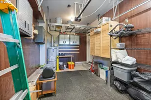 9578 N Burr Ave, Portland, OR 97203 - Photo 33