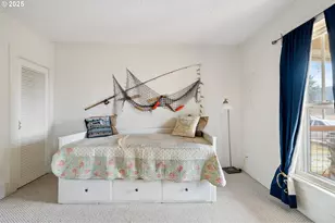 210 Cypress Ave, Garibaldi, OR 97118 - Photo 11