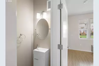 10843 E Burnside St, Portland, OR 97216 - Photo 13