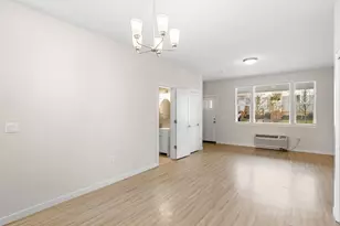 10843 E Burnside St, Portland, OR 97216 - Photo 17