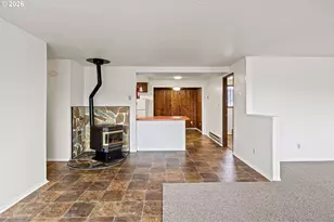 1063 S 4th St, Coos Bay, OR 97420 - Photo 13