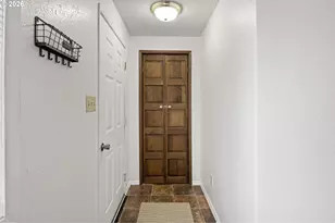 1063 S 4th St, Coos Bay, OR 97420 - Photo 9