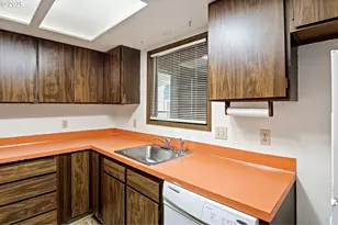 1063 S 4th St, Coos Bay, OR 97420 - Photo 15