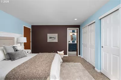 2817 NE Meadow Ct, Hillsboro, OR 97124 - Photo 15