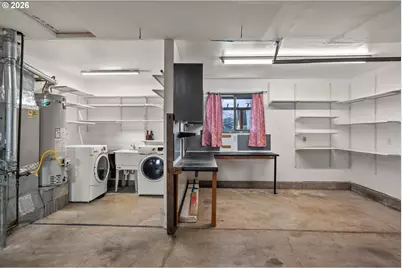 2817 NE Meadow Ct, Hillsboro, OR 97124 - Photo 31