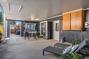 2817 NE Meadow Ct, Hillsboro, OR 97124 - Photo 23