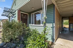 324 W Berdine St, Roseburg, OR 97471 - Photo 5
