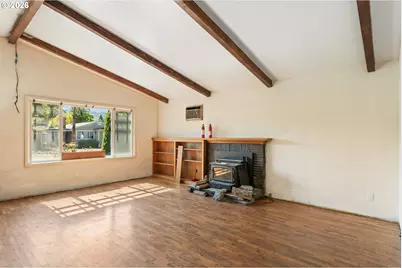 324 W Berdine St, Roseburg, OR 97471 - Photo 7