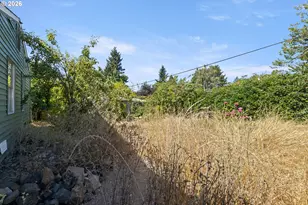 324 W Berdine St, Roseburg, OR 97471 - Photo 39