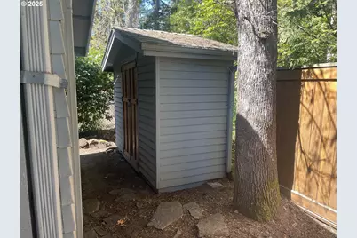 2280 Tabor St, Eugene, OR 97401 - Photo 47