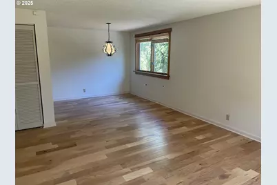 2280 Tabor St, Eugene, OR 97401 - Photo 17