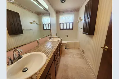 219 S 7th St, Nyssa, OR 97913 - Photo 7