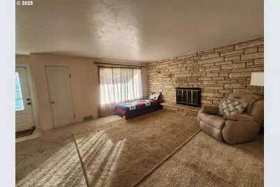 219 S 7th St, Nyssa, OR 97913 - Photo 3