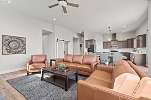 833 E Autumn Ave, Hermiston, OR 97838 - Photo 5