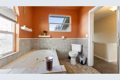 63776 Flanagan Rd, Coos Bay, OR 97420 - Photo 21