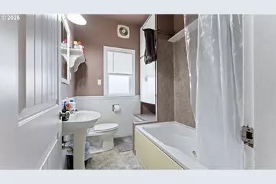 63776 Flanagan Rd, Coos Bay, OR 97420 - Photo 19