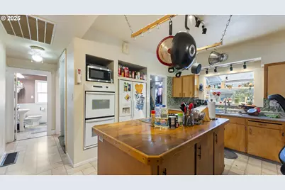 63776 Flanagan Rd, Coos Bay, OR 97420 - Photo 11