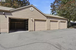 8229 SW Mariners Dr, Wilsonville, OR 97070 - Photo 37