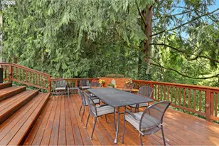 1933 SW Broadleaf Dr, Portland, OR 97219 - Photo 19