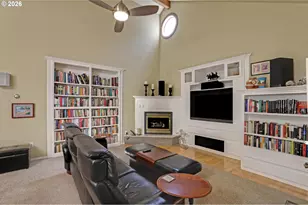 1933 SW Broadleaf Dr, Portland, OR 97219 - Photo 13