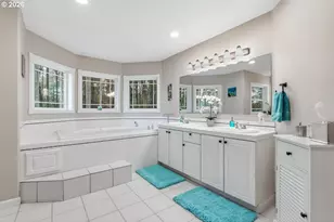 13070 SW Woodshire Ln, Tigard, OR 97223 - Photo 23