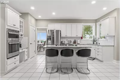 13070 SW Woodshire Ln, Tigard, OR 97223 - Photo 11