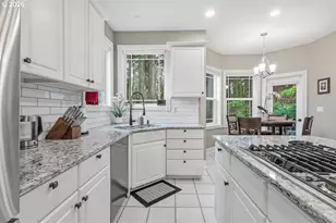 13070 SW Woodshire Ln, Tigard, OR 97223 - Photo 13