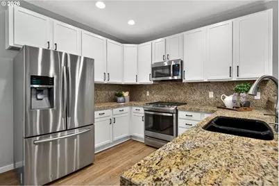 17000 NW Gables Creek Ln, Beaverton, OR 97006 - Photo 9