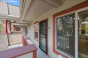 9817 NE Irving St, Portland, OR 97220 - Photo 3
