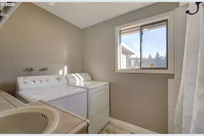 10605 NE 117th Ave, Vancouver, WA 98662 - Photo 13