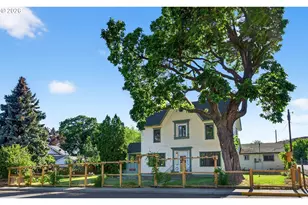 381 N Main St, Dufur, OR 97021 - Photo 1