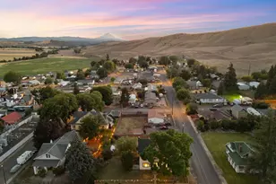 381 N Main St, Dufur, OR 97021 - Photo 33