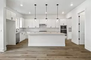 18105 SW Monashee Ln, Beaverton, OR 97007 - Photo 9