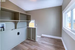 10104 SE Holgate Blvd, Portland, OR 97266 - Photo 9