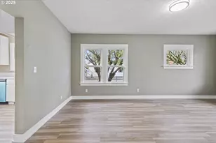 10104 SE Holgate Blvd, Portland, OR 97266 - Photo 5