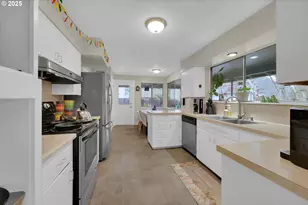 815 NW Merrie Dr, Corvallis, OR 97330 - Photo 11