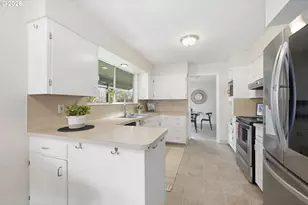 815 NW Merrie Dr, Corvallis, OR 97330 - Photo 9