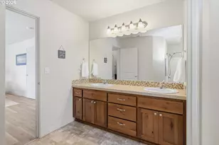 5442 Pranz Pl, Eugene, OR 97402 - Photo 19