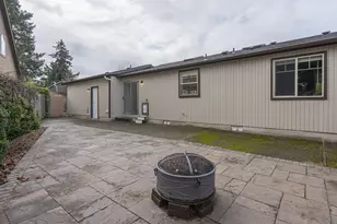 16817 SE Pine St, Portland, OR 97233 - Photo 17