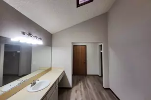 8768 SW Iroquois Dr, Tualatin, OR 97062 - Photo 13