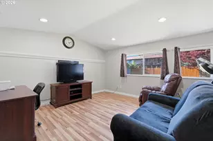 609 E Sunset Ct, Newberg, OR 97132 - Photo 21
