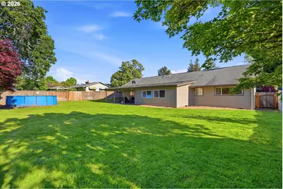 609 E Sunset Ct, Newberg, OR 97132 - Photo 27