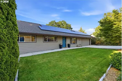 609 E Sunset Ct, Newberg, OR 97132 - Photo 3