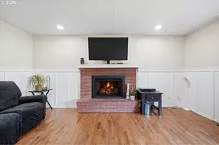 609 E Sunset Ct, Newberg, OR 97132 - Photo 9
