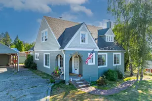 1112 Spruce St, Myrtle Point, OR 97458 - Photo 3